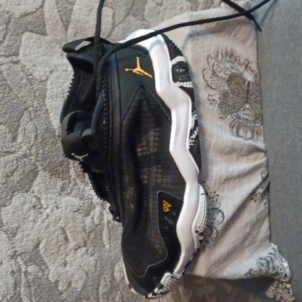 JORDAN Shoes Black and White Athletic Sneakers with Gold Accents - Picture 2 of 9